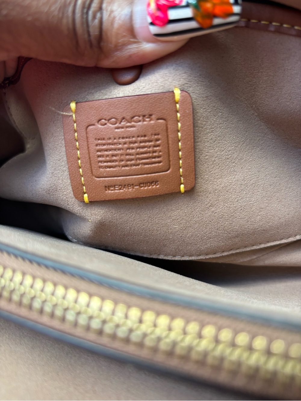 Coach Empire Carryall Bag 26 in Tan 🤎 - Picture 15 of 15